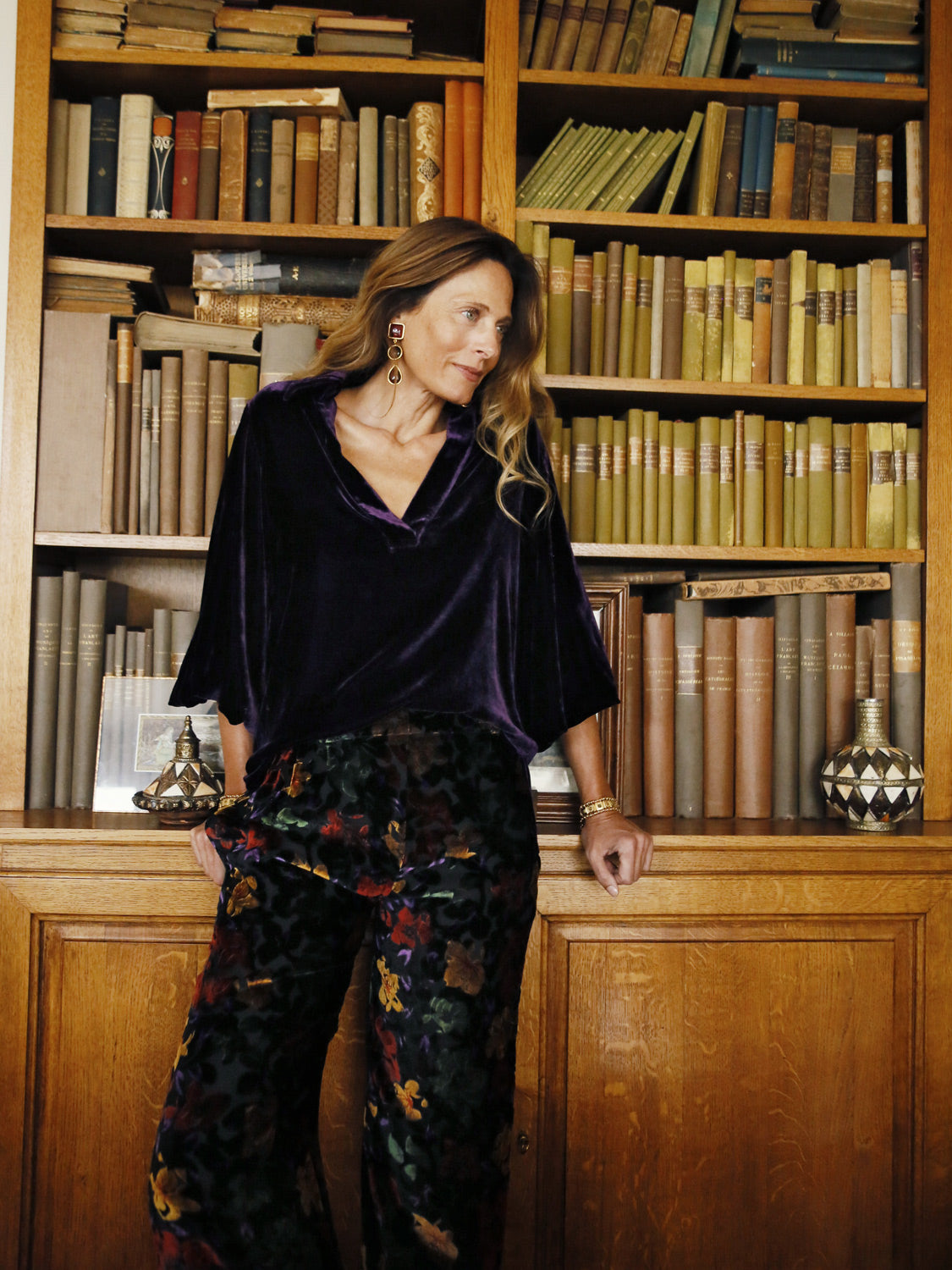 Carla Pants Velvet Devore Black & Colorful